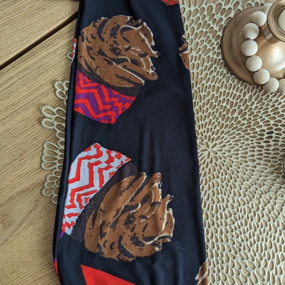 Lularoe One Size Cupcake Leggings - Picture 3 of 4